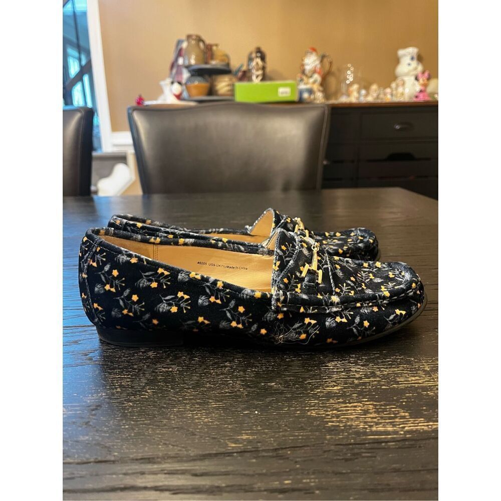 CAbi Carnaby Blue Velvet Floral Preppy Loafers sz 7.5 EUC